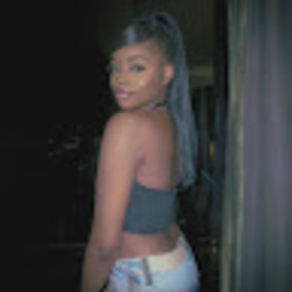 Meet your Posher, Simisola
